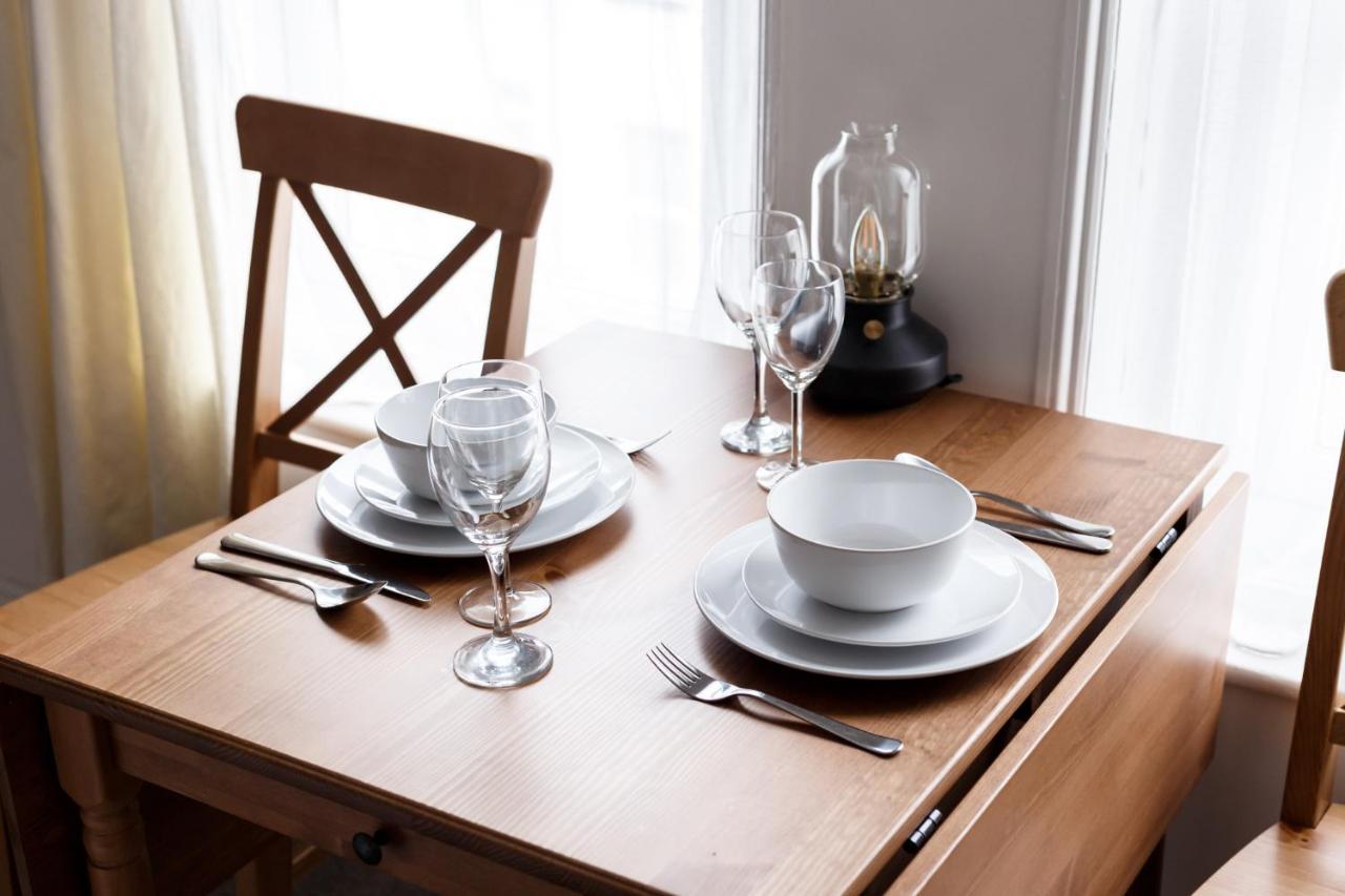 Charming, Well-Equipped Apt - 5 Minutes From Beach Bournemouth Buitenkant foto